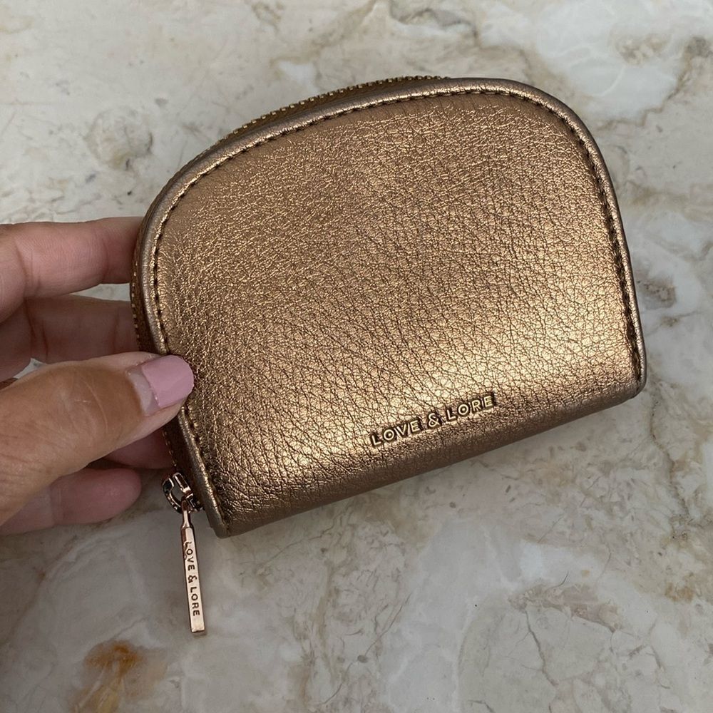 Love & Lore Vegan Bronze Gold Tone Compact Zip Wallet